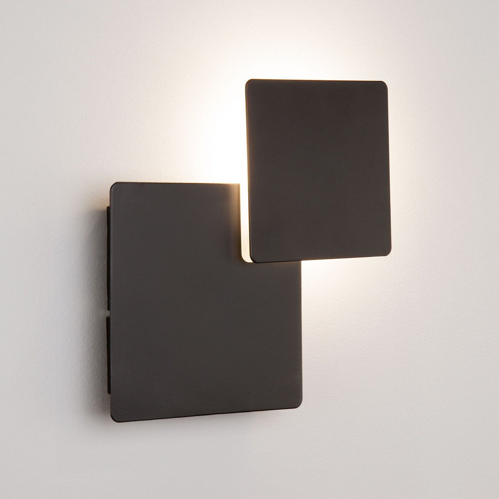 Настенный светильник Screw 40136/1 черный Elektrostandard