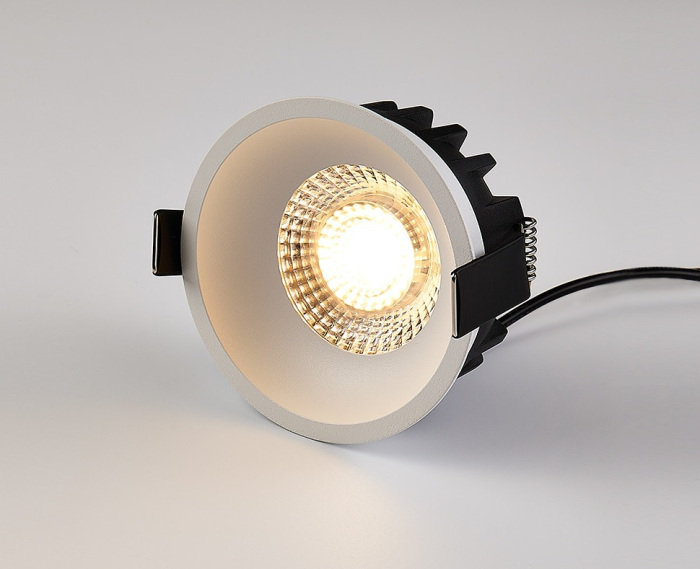 IT08-8032 white 3000K_