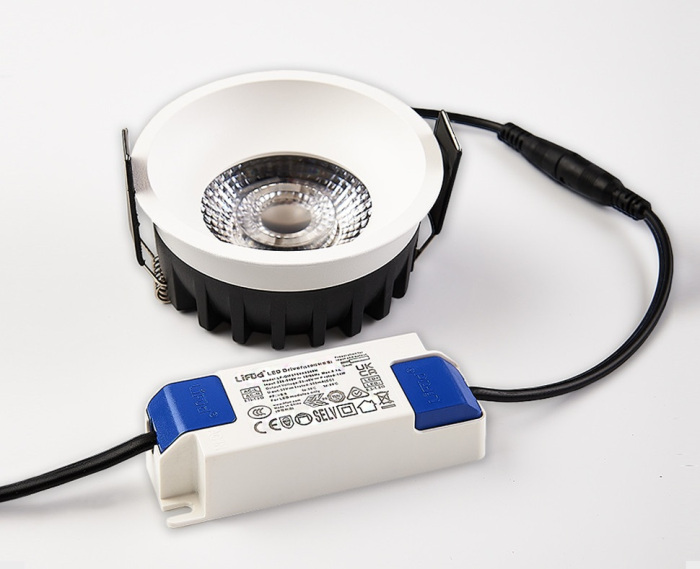 IT08-8032 white 3000K_