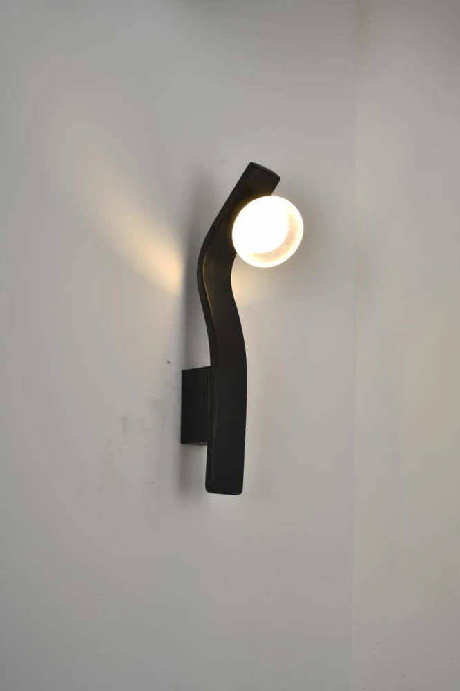 F3924-76 Alfa Light