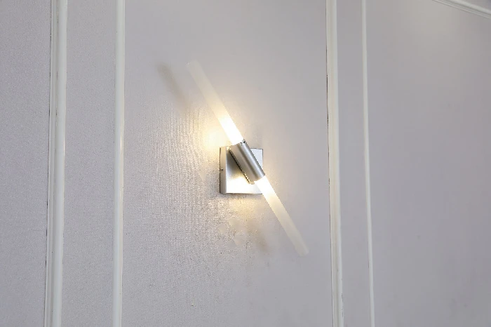 SL947.101.02 ST Luce