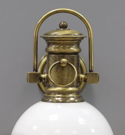 1105 A.6 Moretti Luce