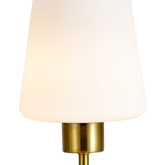 ES0002705 Escada